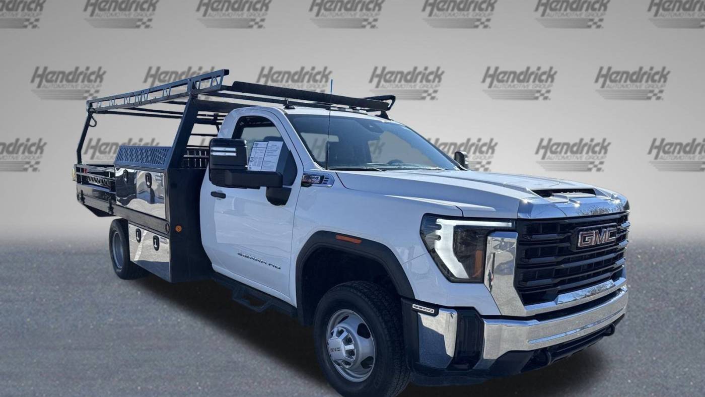2024 GMC Sierra 3500HD Chassis Cab Pro — Chassis Cab Truck — 44,914 mi — North Charleston, SC
