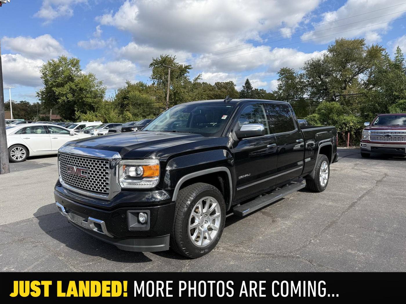 2015 GMC Sierra 1500 Denali — Pickup Truck — 22,161 mi — Merrillville, IN
