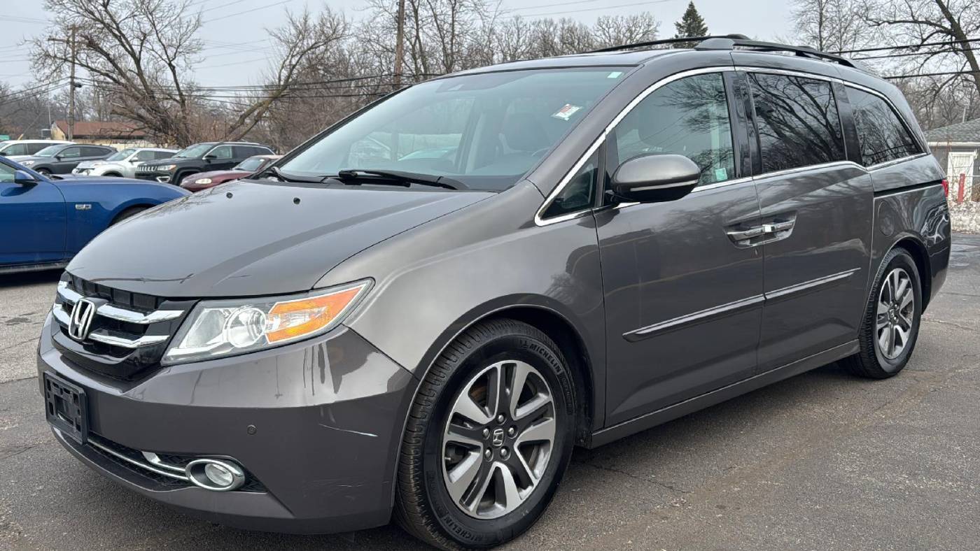 2014 Honda Odyssey Touring — Minivan — 125,951 mi — Merrillville, IN