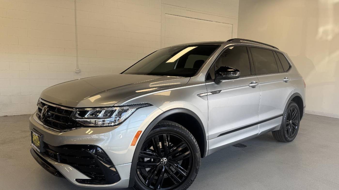 2022 Volkswagen Tiguan SE R-Line Black — SUV — 34,550 mi — Merrillville, IN