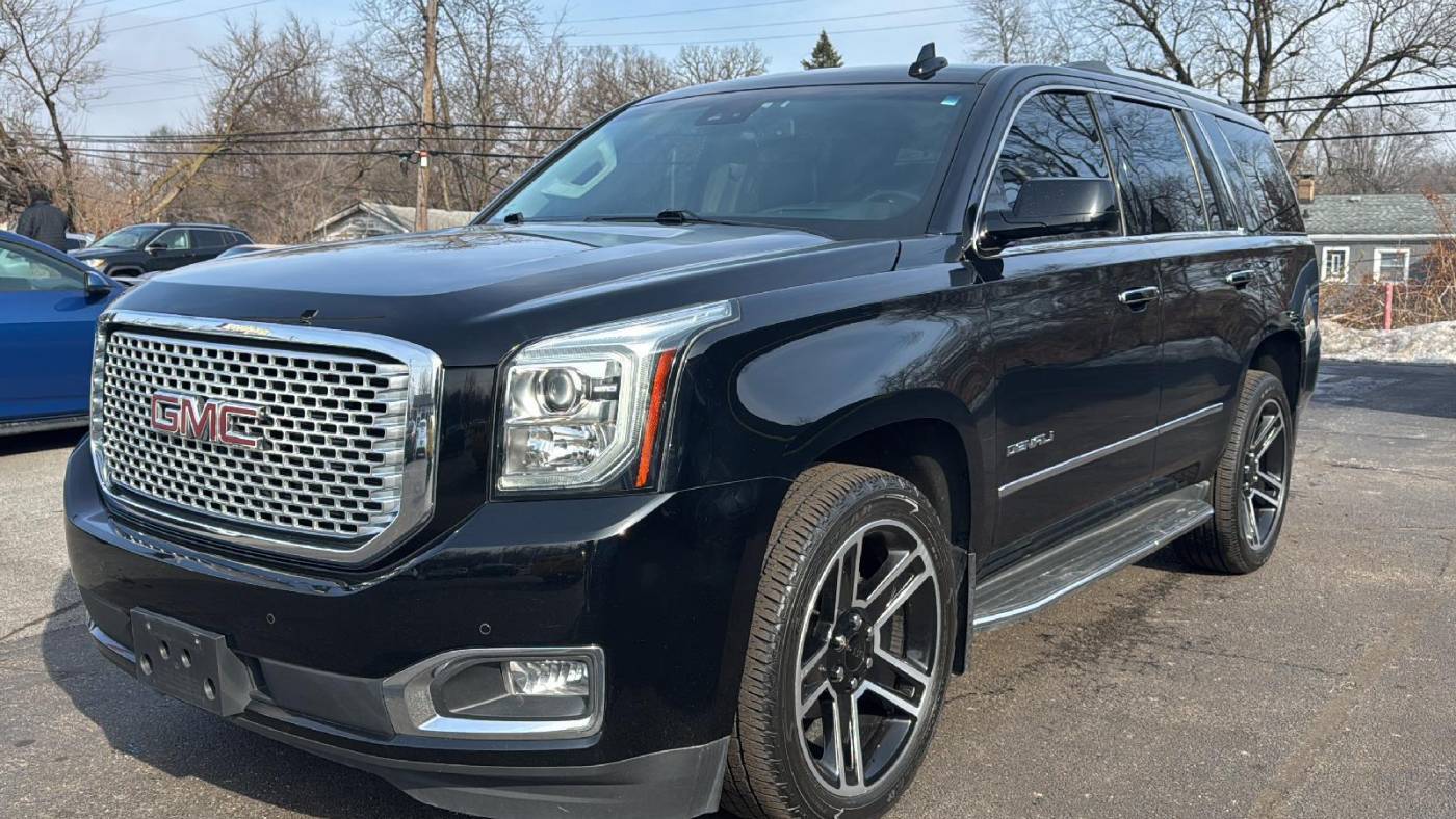 2017 GMC Yukon Denali — SUV — 101,325 mi — Merrillville, IN