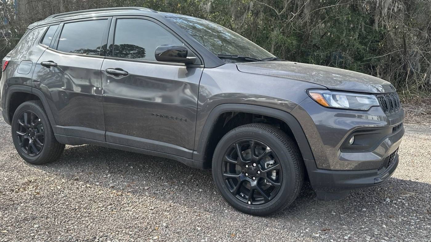 2023 Jeep Compass Altitude — SUV — 4,435 mi — Charleston, SC