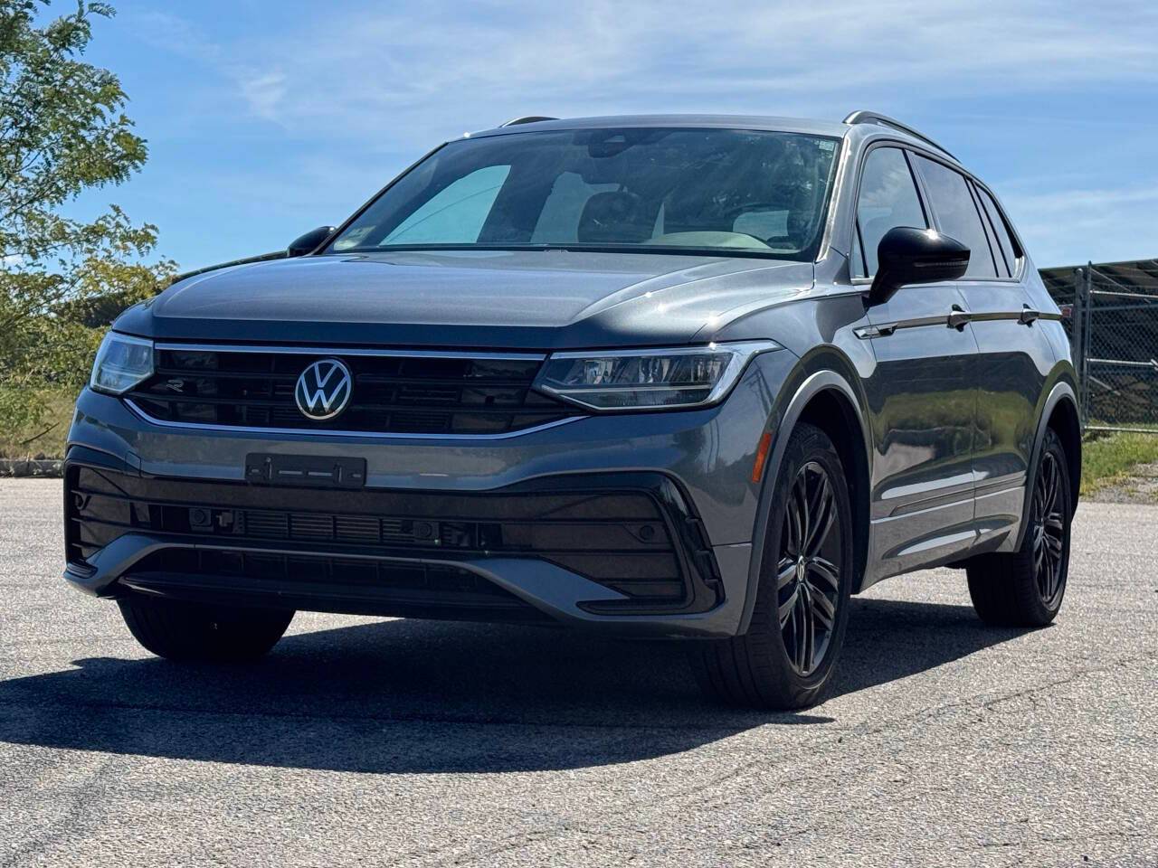 2022 Volkswagen Tiguan SE R-Line Black — SUV — 51,307 mi — Walpole, MA