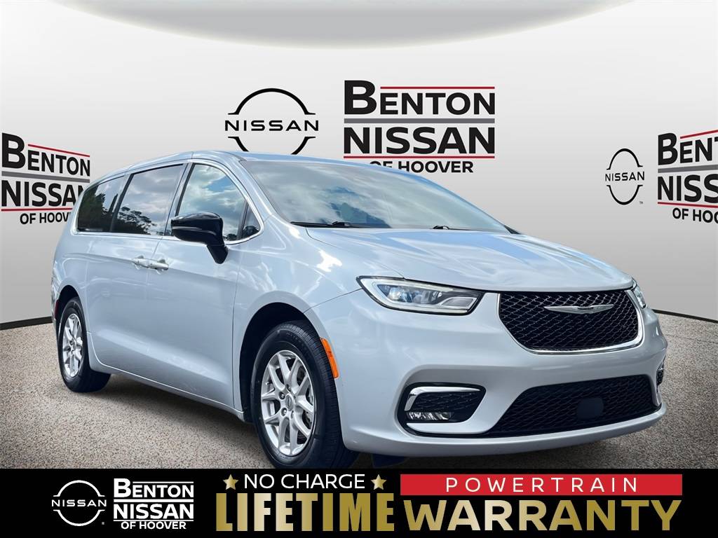 2024 Chrysler Pacifica Touring L — Minivan — 62,968 mi — Hoover, AL