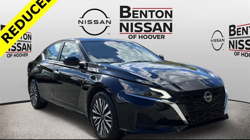 2023 Nissan Altima SV — Sedan — 10,592 mi — Hoover, AL