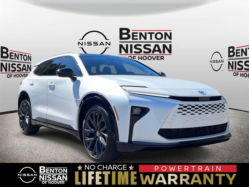 2025 Toyota Crown Signia XLE — SUV — 4,466 mi — Hoover, AL
