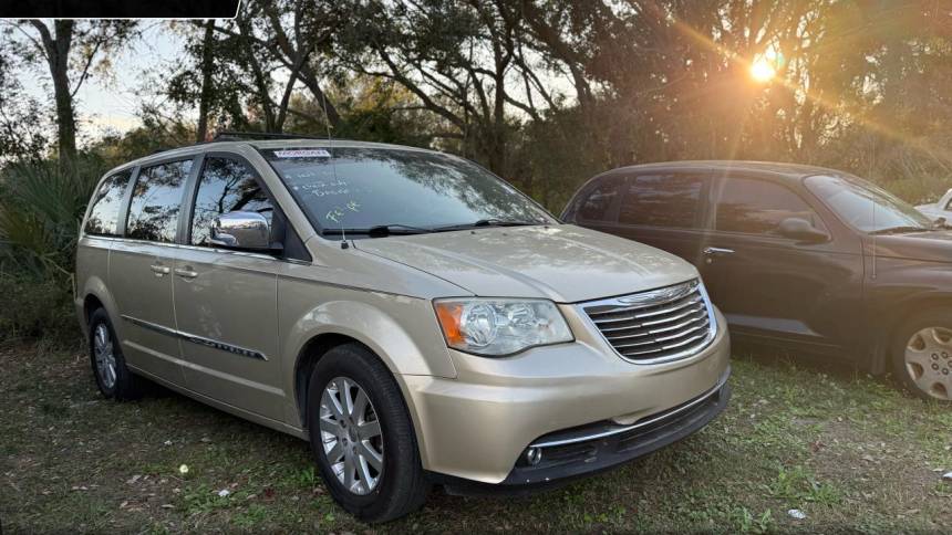 2011 Chrysler Town & Country Touring-L — Minivan — 178,376 mi — Orlando, FL