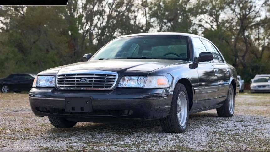2001 Ford Crown Victoria LX
