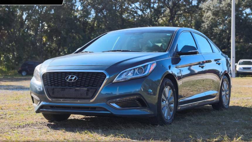 2016 Hyundai Sonata Hybrid SE — Sedan — 160,964 mi — Orlando, FL