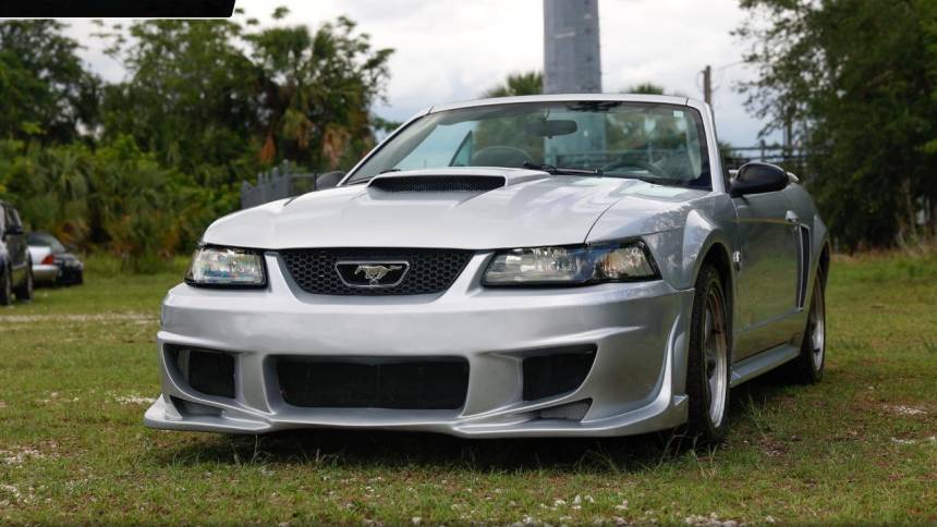 2004 Ford Mustang GT Deluxe