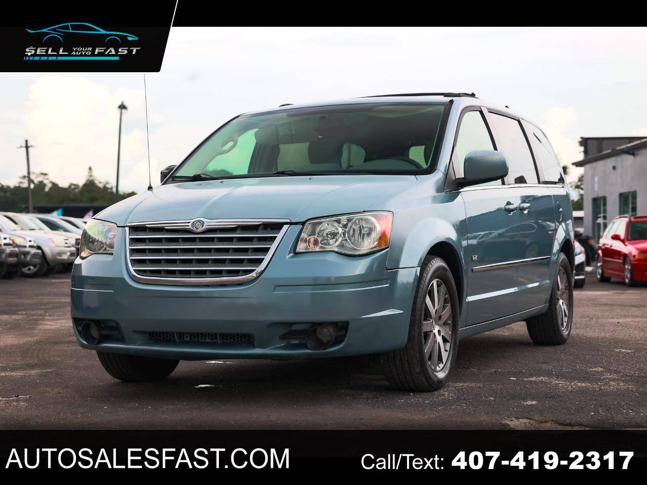 2009 Chrysler Town & Country Touring — Minivan — 118,099 mi — Orlando, FL