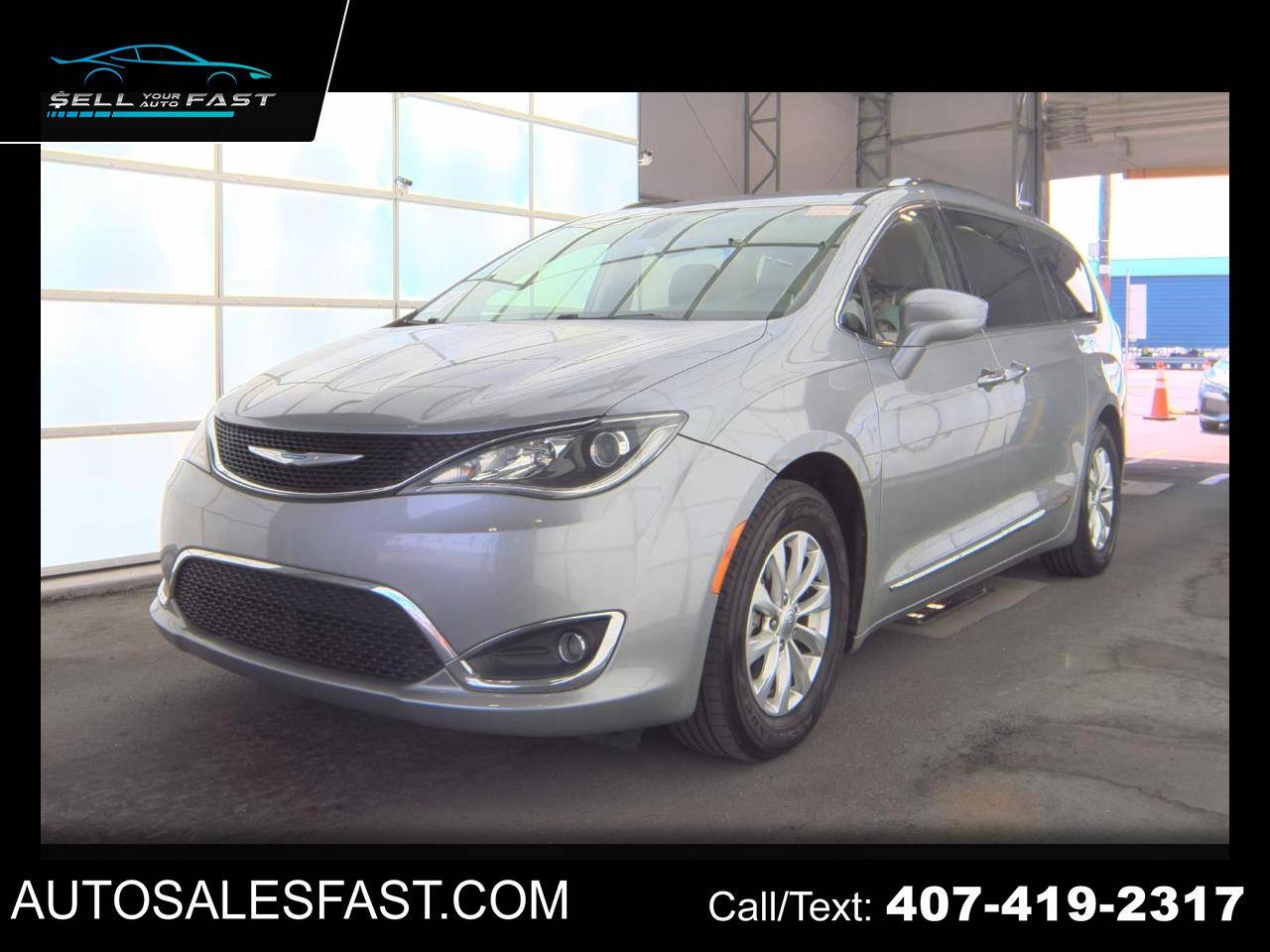 2018 Chrysler Pacifica Touring L — Minivan — 174,532 mi — Orlando, FL