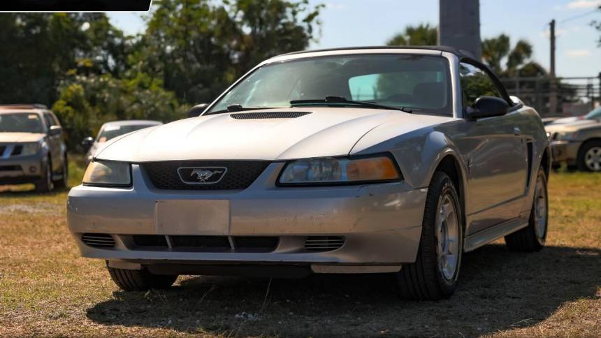 2000 Ford Mustang Base