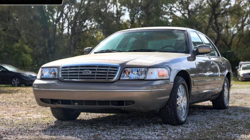 2003 Ford Crown Victoria LX