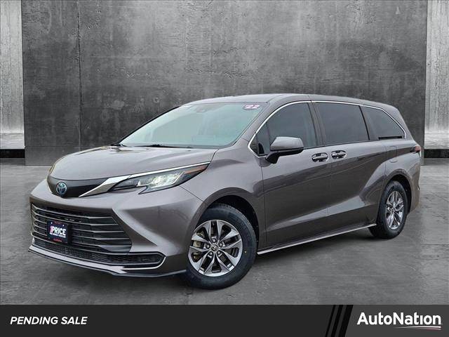 2022 Toyota Sienna LE — Minivan — 56,385 mi — Plano, TX