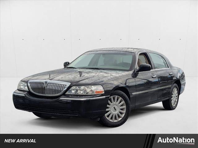 2005 Lincoln Town Car Signature — Sedan — 103,541 mi — Jacksonville, FL