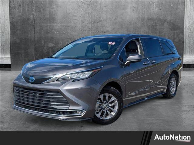 2022 Toyota Sienna XLE — Minivan — 74,000 mi — Jacksonville, FL