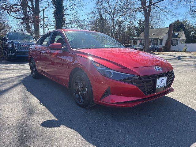 2022 Hyundai Elantra SEL — Sedan — 8,699 mi — Islip, NY