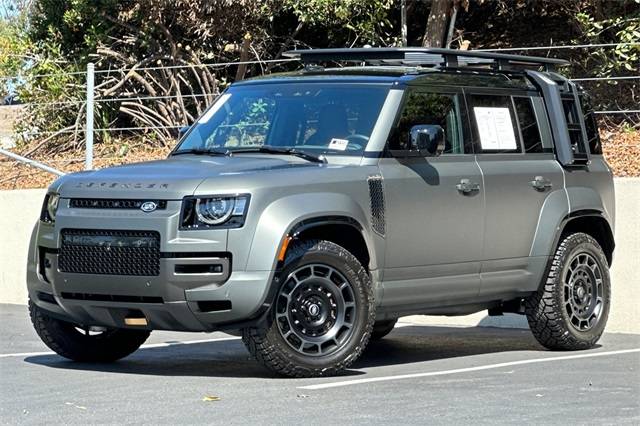 2025 Land Rover Defender OCTA — SUV — 260 mi — Carlsbad, CA