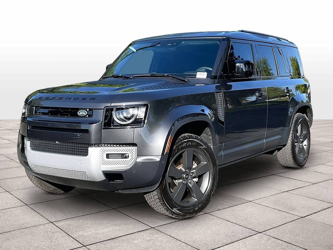 2025 Land Rover Defender S