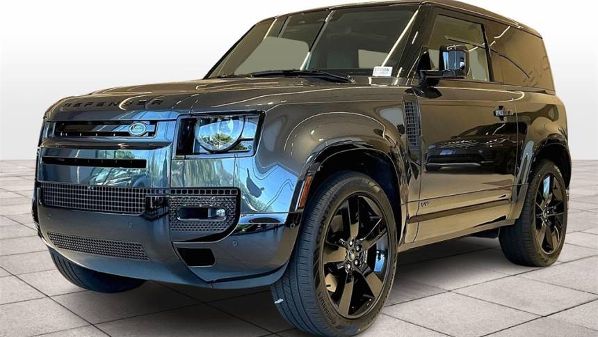 2024 Land Rover Defender 90 V8
