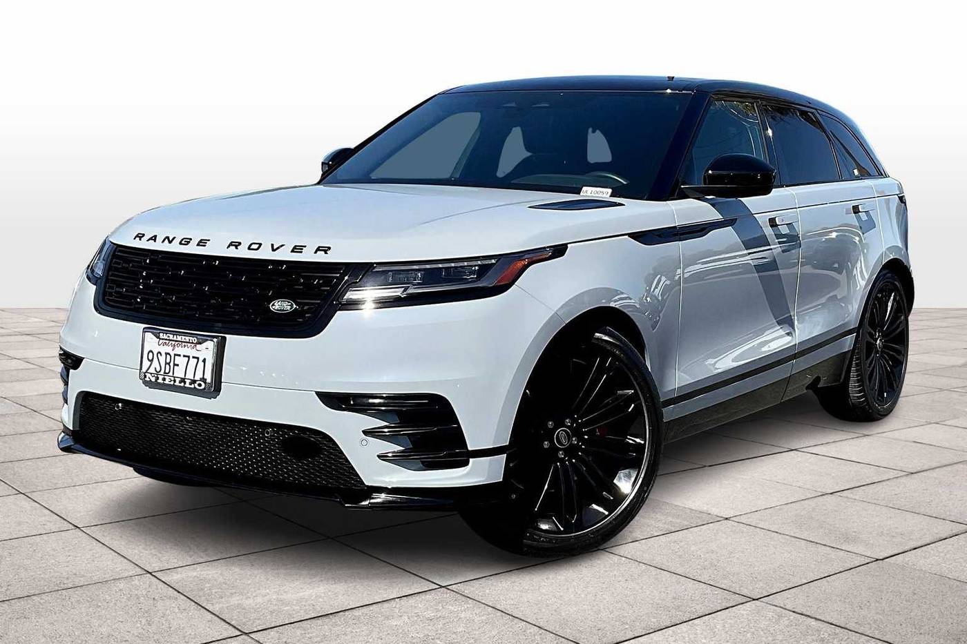 2025 Land Rover Range Rover Velar Dynamic SE — SUV — 8,679 mi — Sacramento, CA