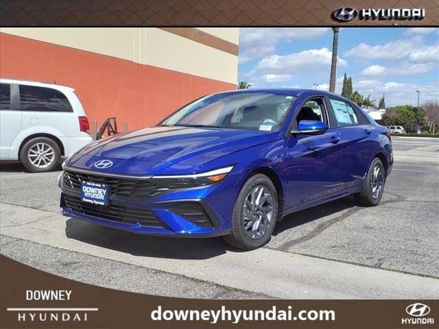 2024 Hyundai Elantra Hybrid Blue — Sedan — 12,732 mi — Downey, CA