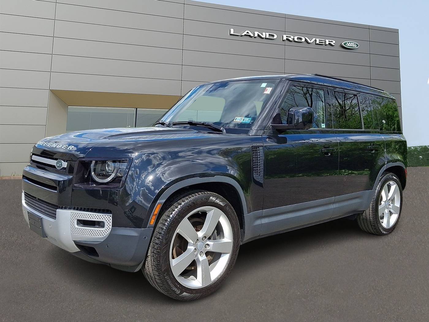 2023 Land Rover Defender SE — SUV — 79,641 mi — Willow Grove, PA