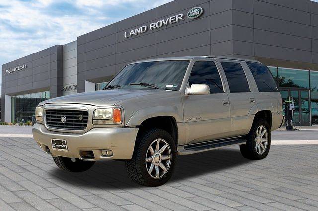 2000 Cadillac Escalade Standard — SUV — 158,324 mi — San Antonio, TX