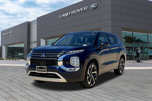 2024 Mitsubishi Outlander SE — SUV — 13,979 mi — San Antonio, TX
