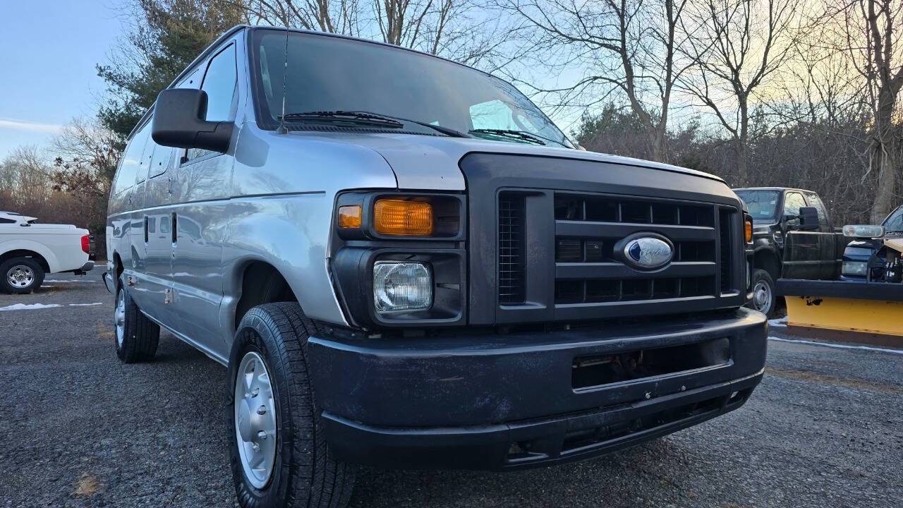 2014 Ford Econoline Wagon E-350 Super Duty XL
