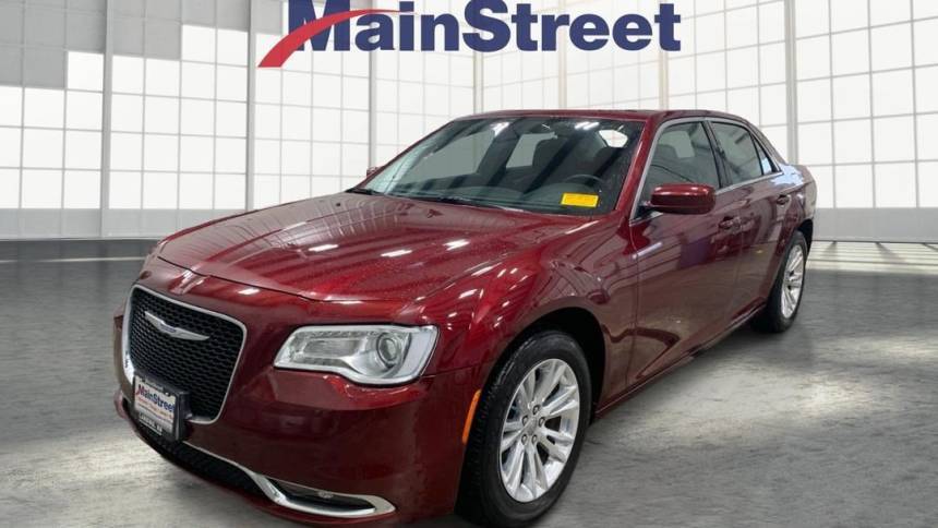 2021 Chrysler 300 Touring — Sedan — 37,174 mi — Lansing, KS