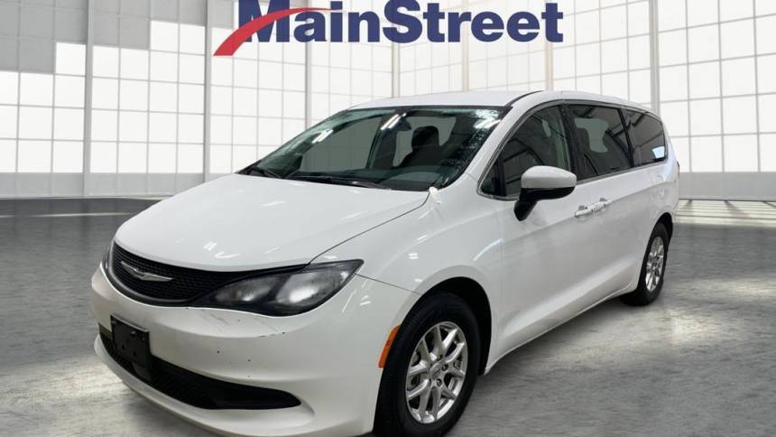 2022 Chrysler Voyager LX — Minivan — 66,279 mi — Lansing, KS