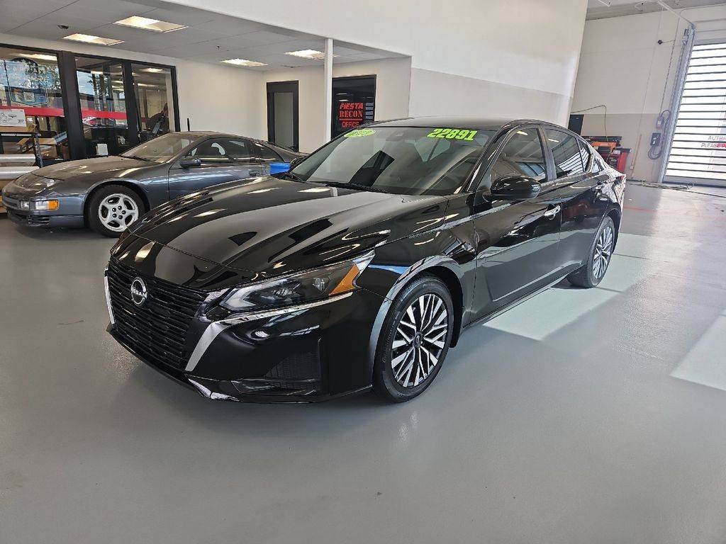 2023 Nissan Altima SV — Sedan — 23,304 mi — Albuquerque, NM