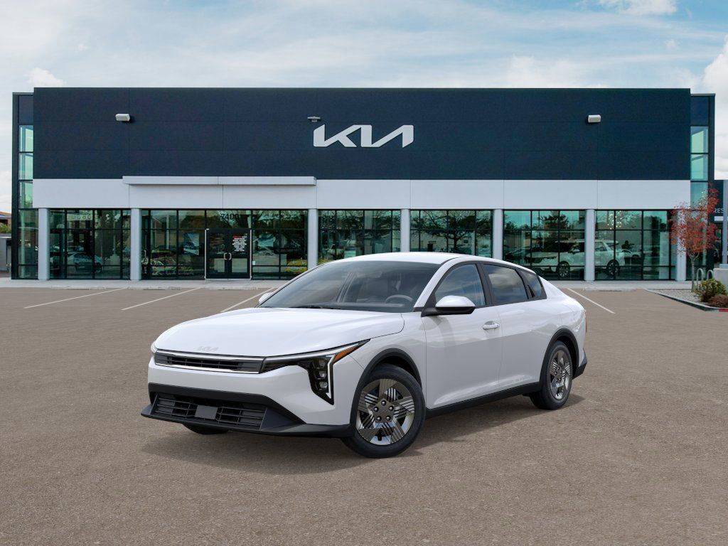 2026 Kia K4 LX