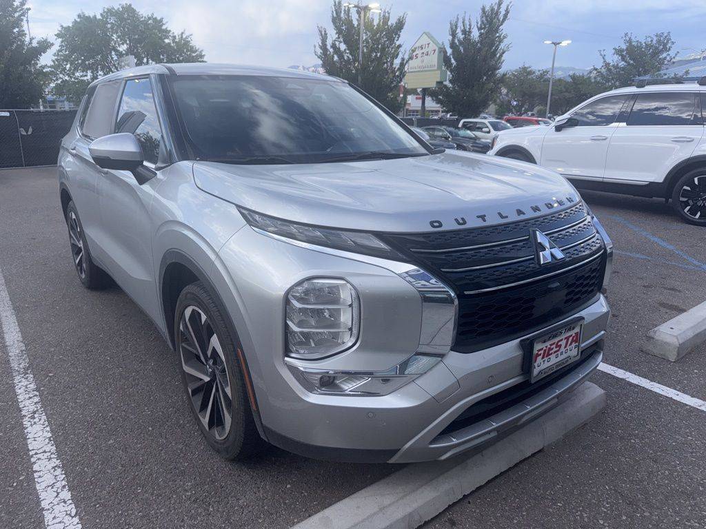 2023 Mitsubishi Outlander SE — SUV — 20,094 mi — Albuquerque, NM