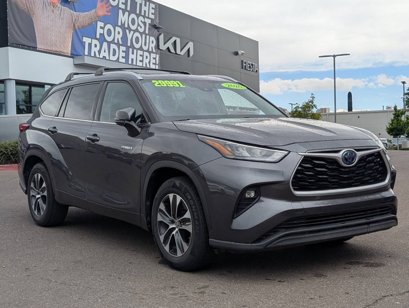 2020 Toyota Highlander Hybrid XLE — SUV — 83,167 mi — Albuquerque, NM