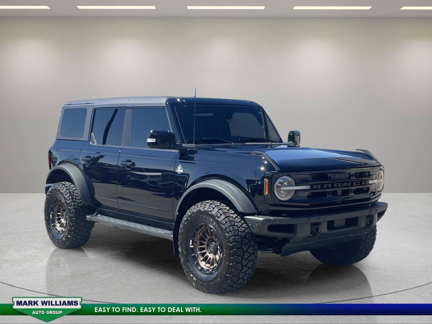 2023 Ford Bronco Outer Banks