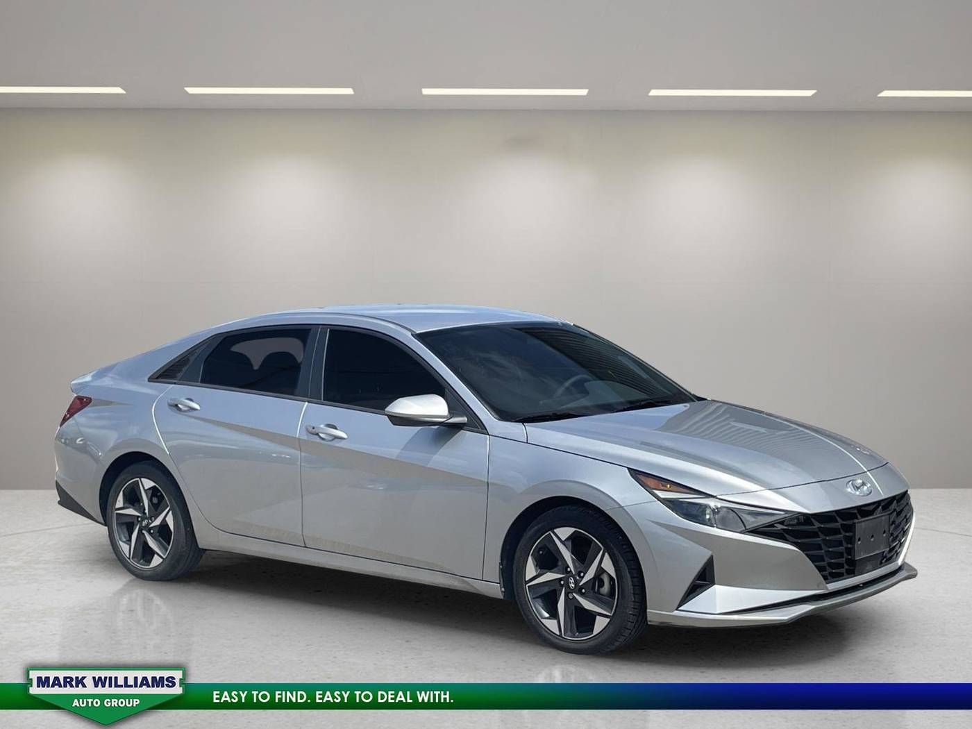 2023 Hyundai Elantra SEL — Sedan — 34,411 mi — Cincinnati, OH