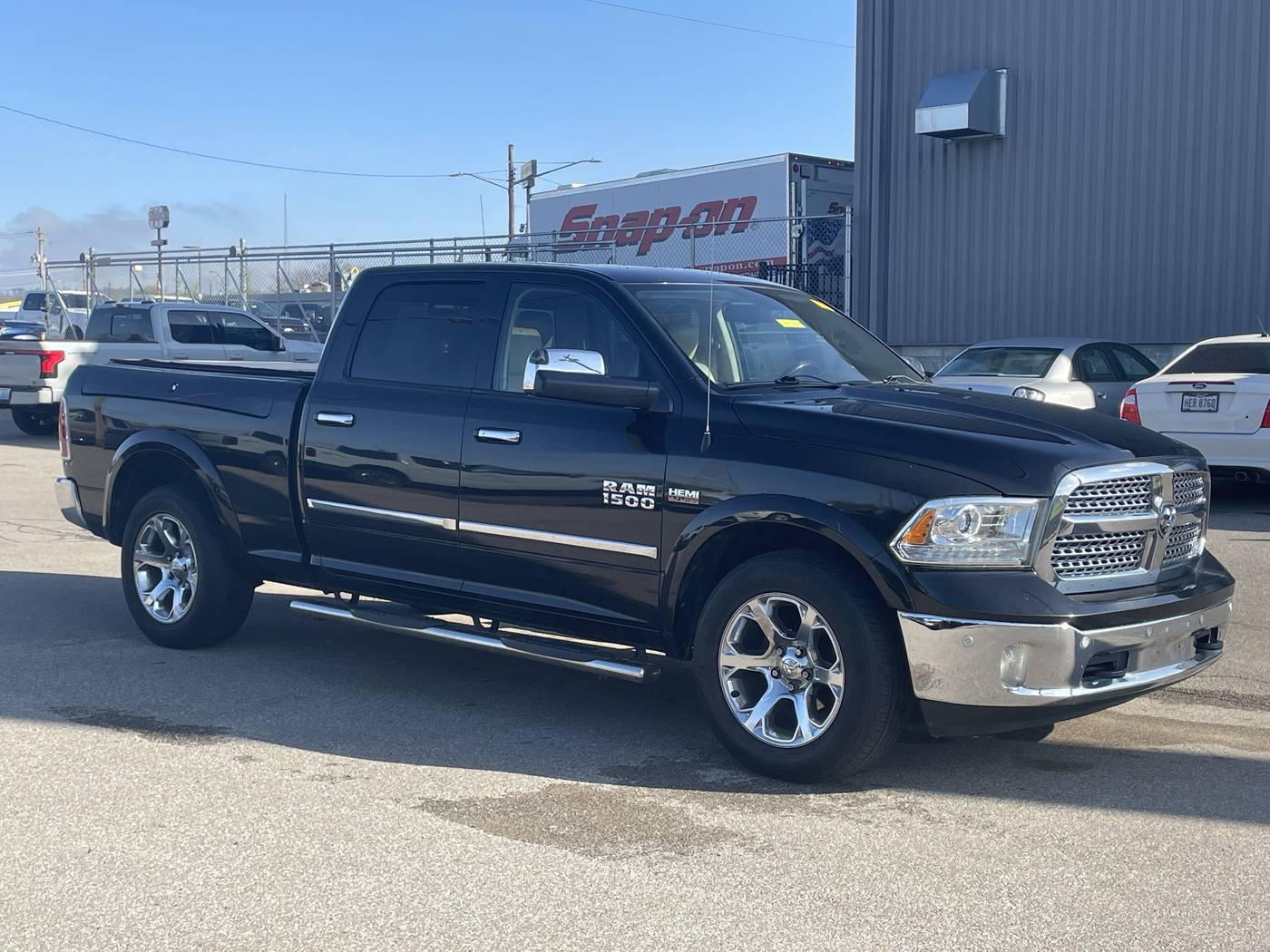 2017 Ram 1500 Laramie — Pickup Truck — 136,797 mi — Cincinnati, OH
