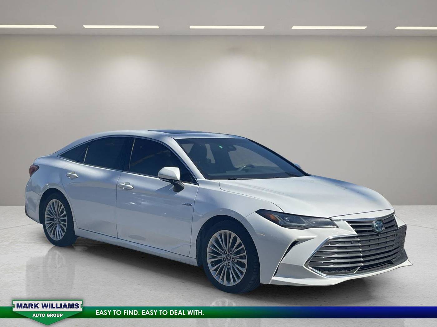 2020 Toyota Avalon Hybrid Limited — Sedan — 110,318 mi — Cincinnati, OH