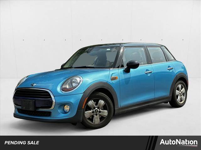 2016 MINI Hardtop Cooper — Hatchback — 97,725 mi — Des Plaines, IL