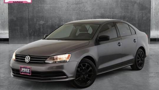 2015 Volkswagen Jetta 1.8T SE — Sedan — 141,853 mi — Des Plaines, IL