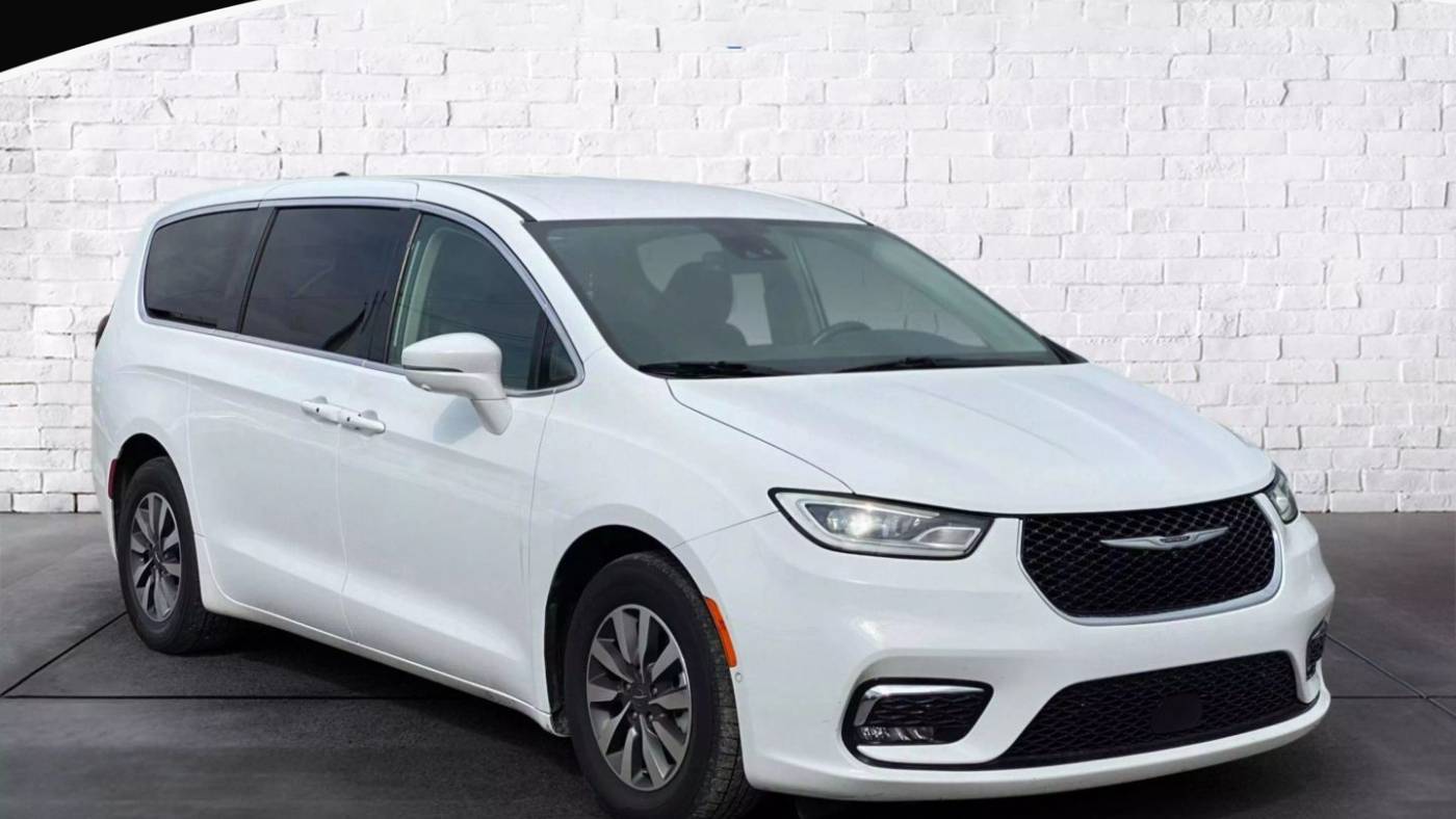 2022 Chrysler Pacifica Hybrid Touring L — Minivan — 79,333 mi — CHATTANOOGA, TN