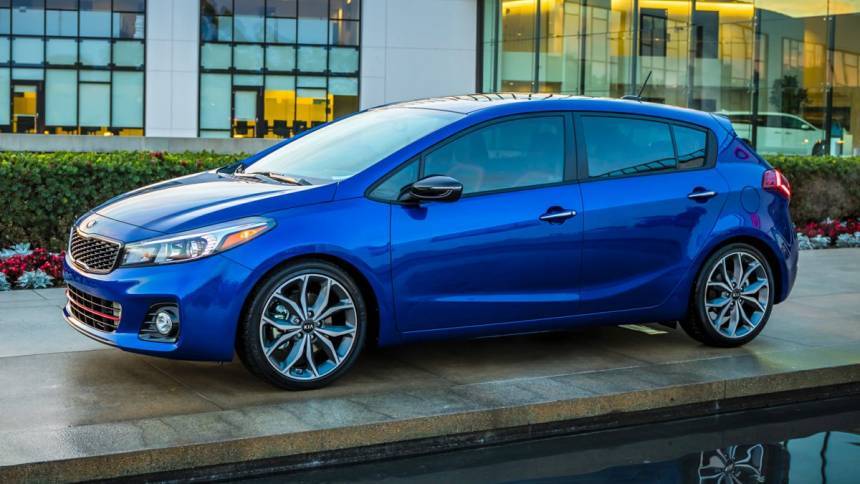2017 Kia Forte LX — Hatchback — 72,620 mi — Chicago, IL