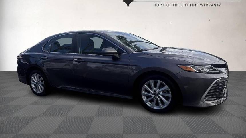 2022 Toyota Camry LE — Sedan — 40,919 mi — Miami, FL