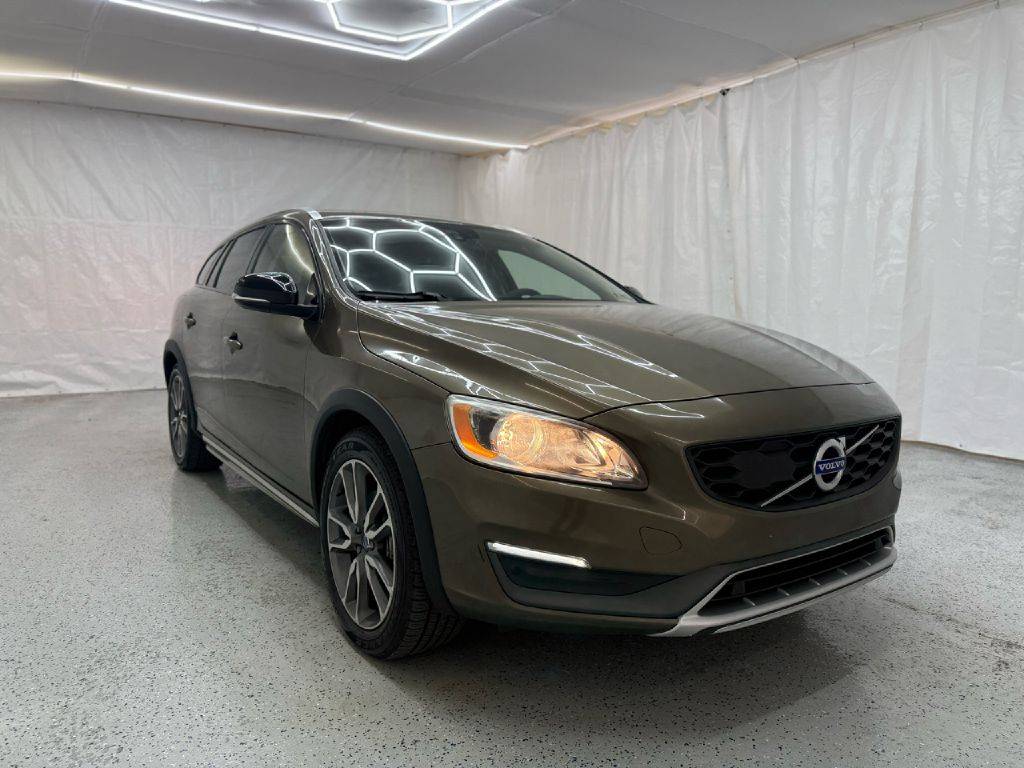 2016 Volvo V60 Cross Country T5 — Wagon — 105,083 mi — Shavertown, PA