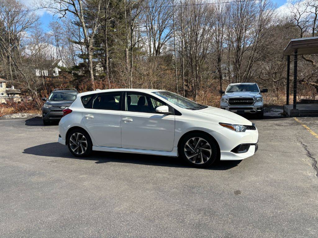 2016 Scion iM Base — Hatchback — 100,731 mi — Shavertown, PA