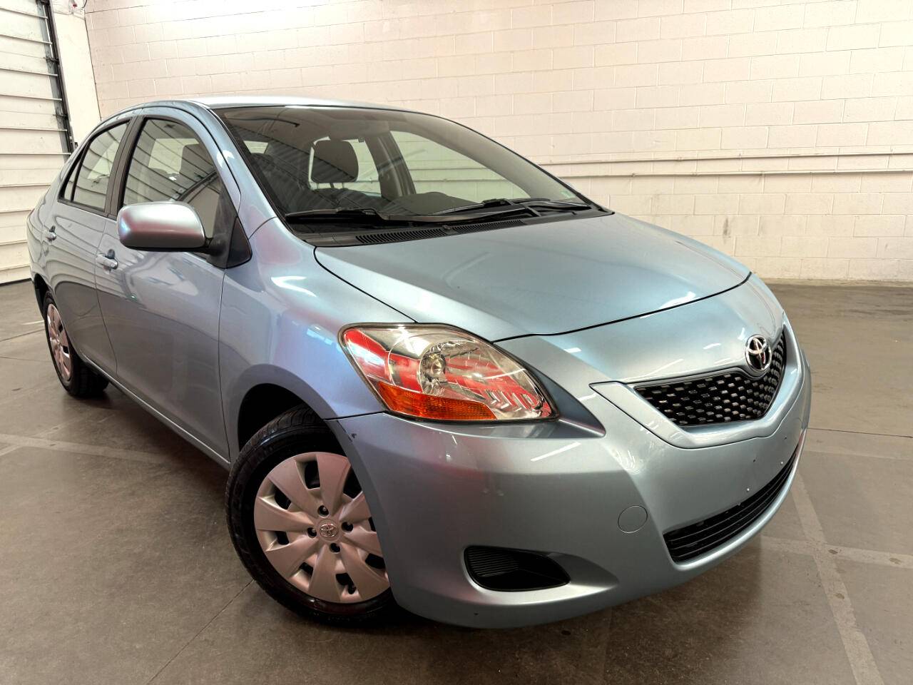 2009 Toyota Yaris Base — Sedan — 9,332 mi — Chantilly, VA