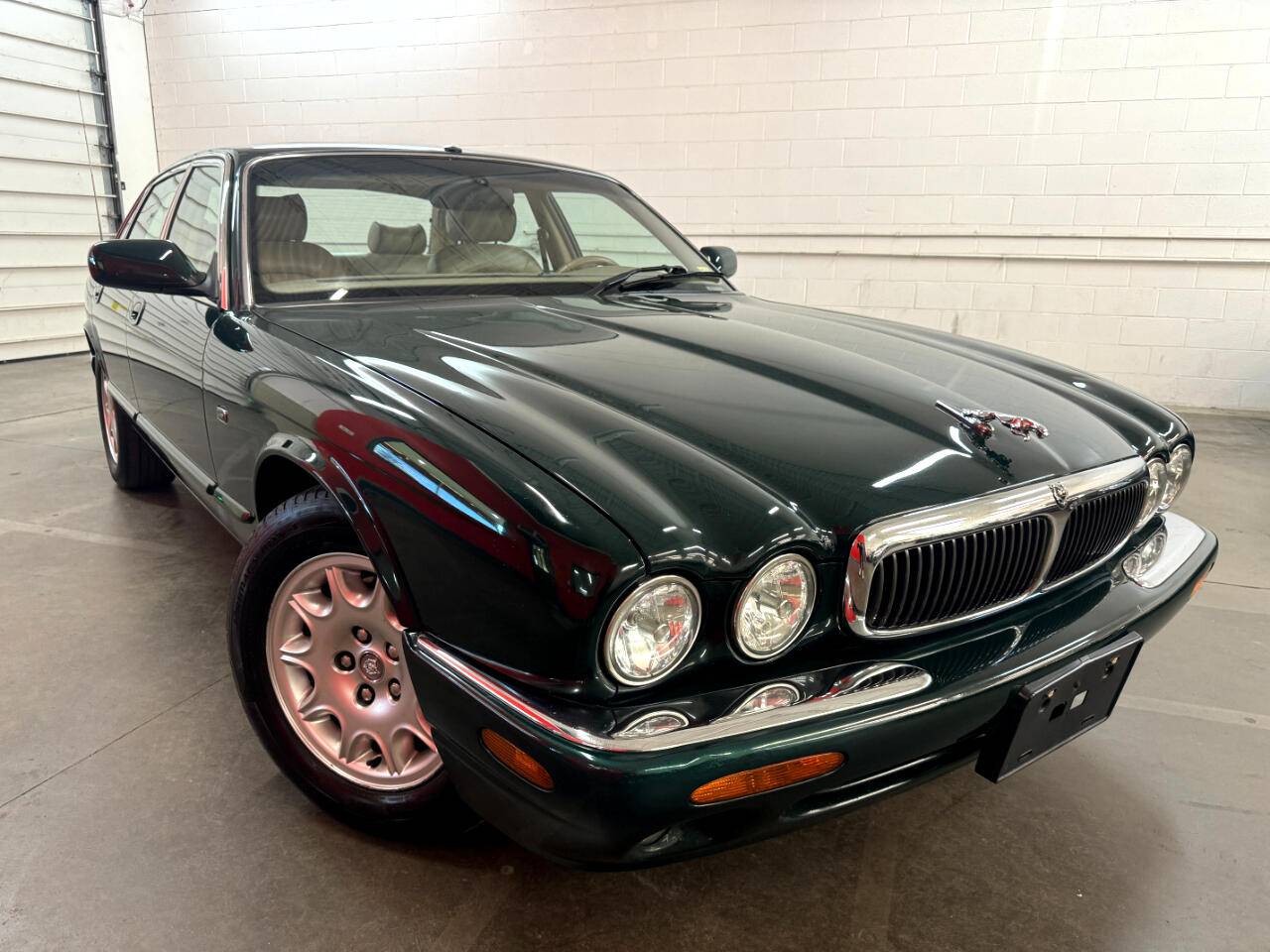 2003 Jaguar XJ 8 — Sedan — 126,748 mi — Chantilly, VA